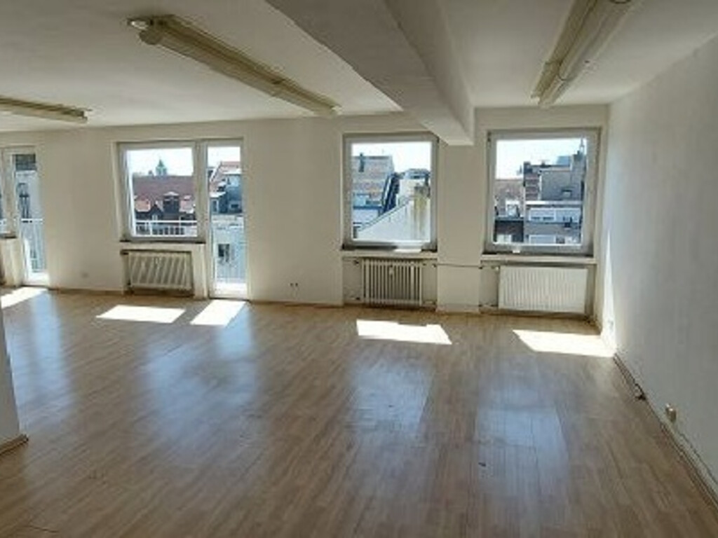 Hansaring 82 - 86, 50670 Köln