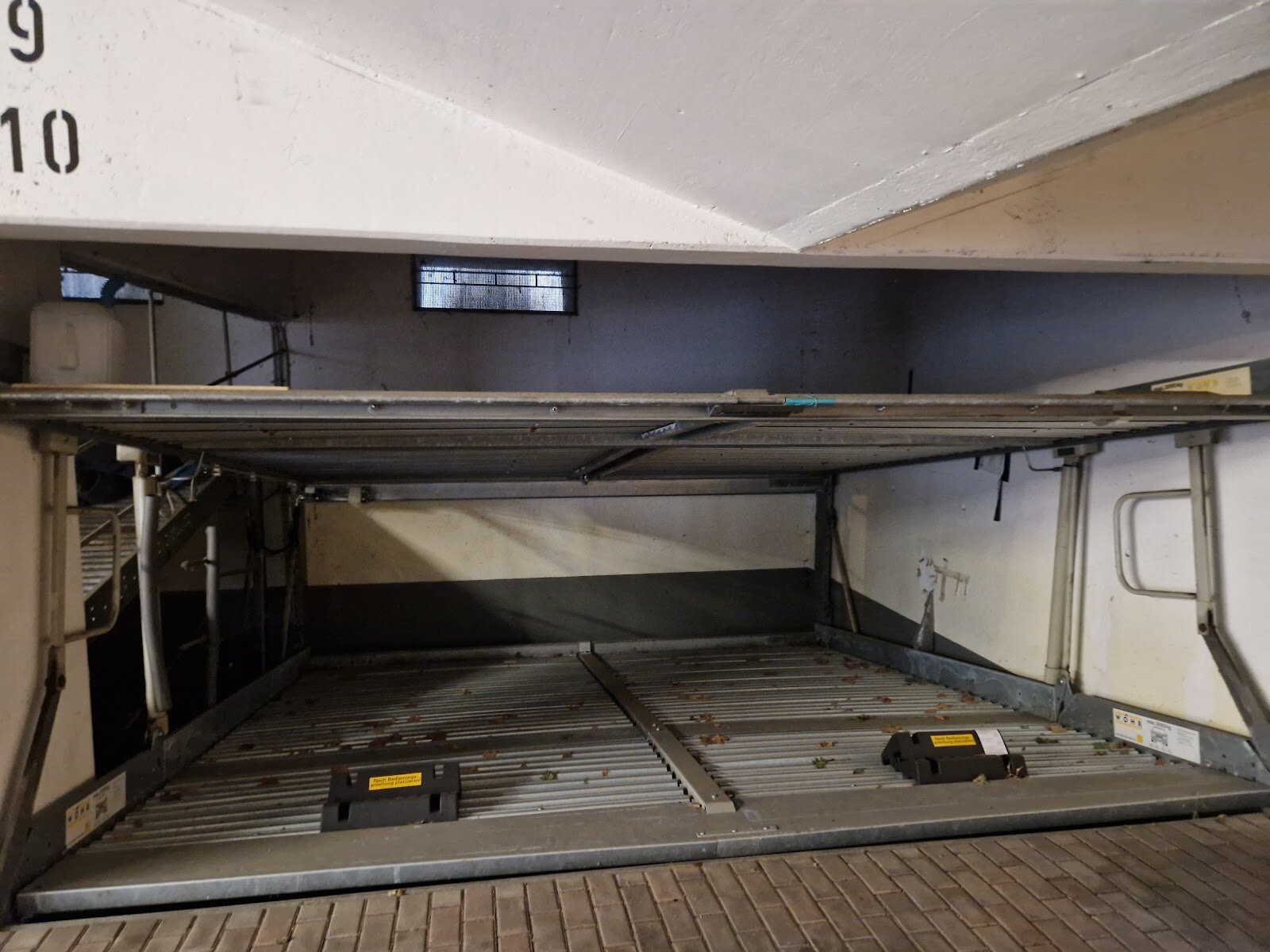 Reichsstraße 12, Eschenallee 36, 14052 Berlin Reichsstraße 12, Eschenallee 36, 14052 Berlin