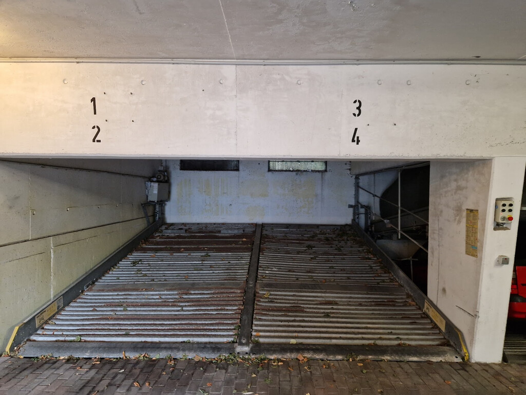 Reichsstraße 12, Eschenallee 36, 14052 Berlin Reichsstraße 12, Eschenallee 36, 14052 Berlin