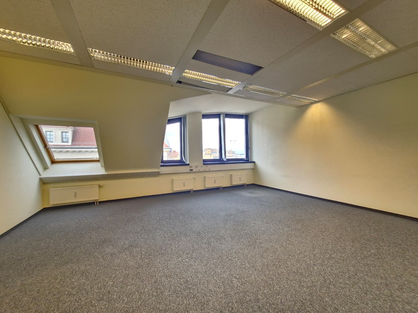 Erich-Weinert-Straße 20, 04105 Leipzig