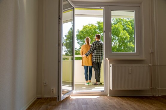 Paar in einer Wohnung in Boizenburg