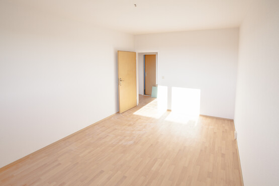 Beispiel Wohnung in Halle: Helles Zimmer